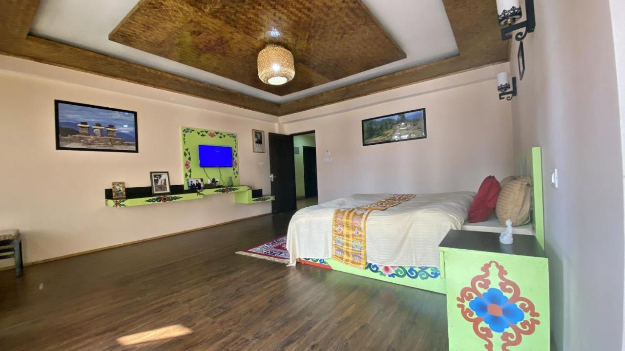 Отель Lingmoo Residency Ravangla Экстерьер фото